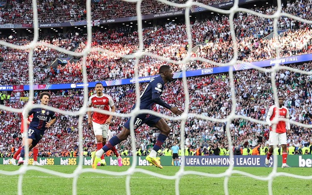 PSG forge modern dynasty with Champions League shootout triumph over Arsenal- Ảnh 8. PSG forge modern dynasty with Champions League shootout triumph over Arsenal- Ảnh 8.