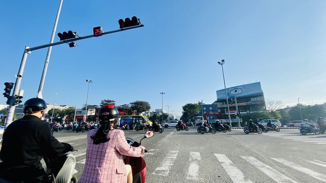 When traffic in Vietnam is navigated by courtesy: Op-ed - Ảnh 1. When traffic in Vietnam is navigated by courtesy: Op-ed - Ảnh 1.