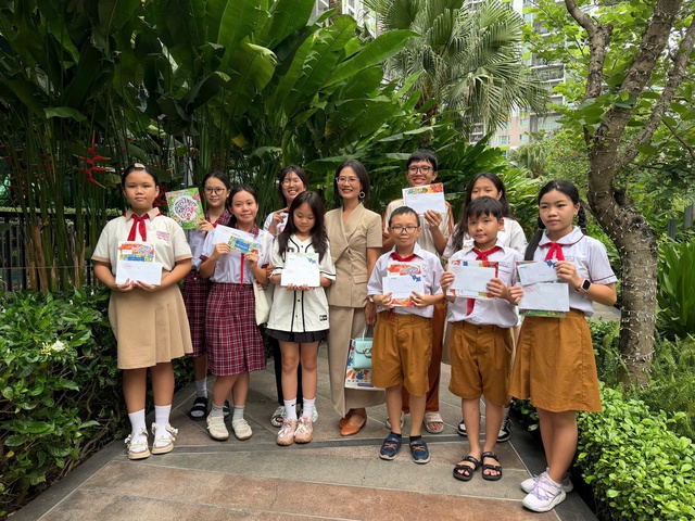Lần đầu tiên, một chung cư ở phường Cát Lái tổ chức sân chơi review sách dành cho thiếu nhi- Ảnh 1.