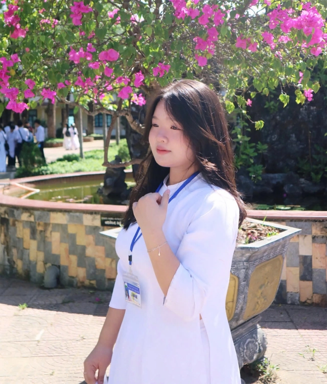 Thủ khoa có học thêm không? - Ảnh 1.