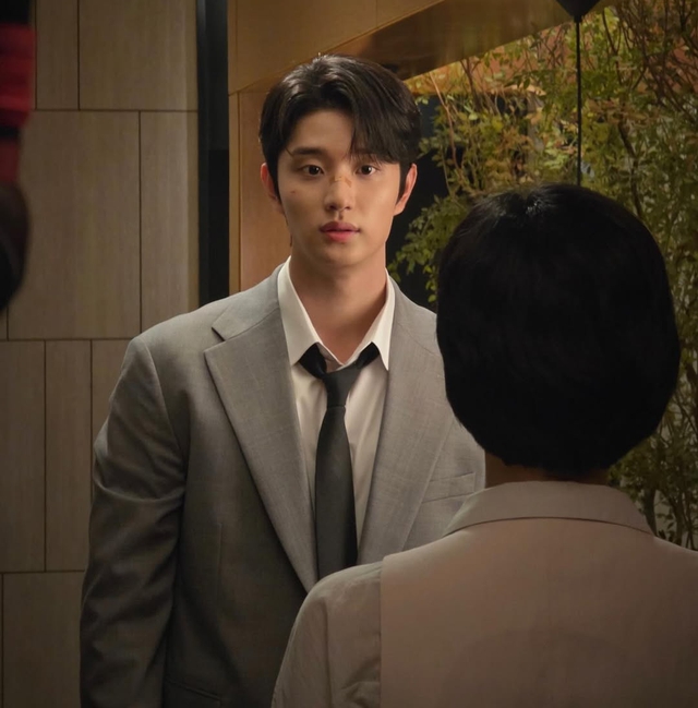 Kim Jae Won bật mí 'nụ hôn bánh cá' gây sốt trong Yumi's cells 3- Ảnh 1.