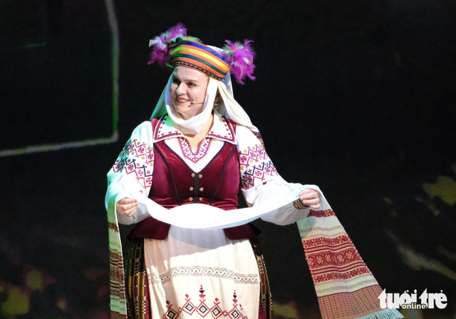 Nearly 100 artists from Belarus’ oldest theater bring opera, ballet masterpieces to Hanoi- Ảnh 1.