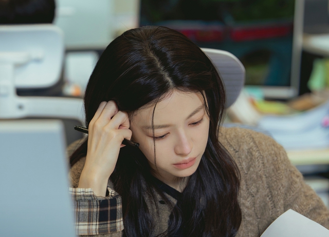 Go Youn Jung, IU, Kim Ji Won có vai diễn để đời nhờ biên kịch này - Ảnh 2.