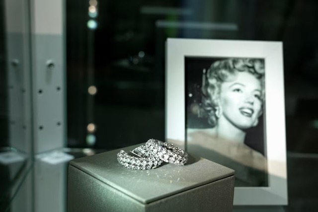 From jewelry to private letters, Marilyn Monroe’s hidden world heads to auction- Ảnh 4.