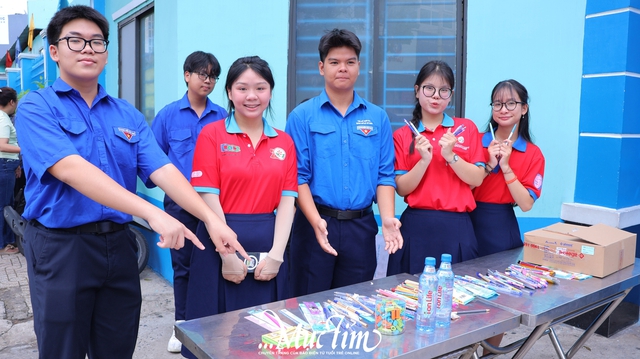 Quyết tâm trở thành chiến sĩ Hoa phượng đỏ vì câu chuyện về cục tẩy- Ảnh 3.