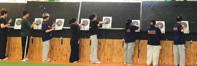 Tập làm cung thủ - Ảnh 2.