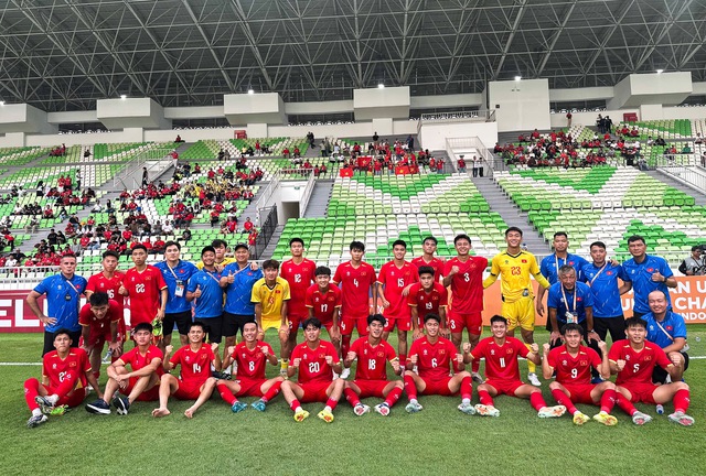 Xếp hạng A giải U19 Đông Nam Á: Việt Nam, Indonesia chia nhau ngôi - Ảnh 1.
