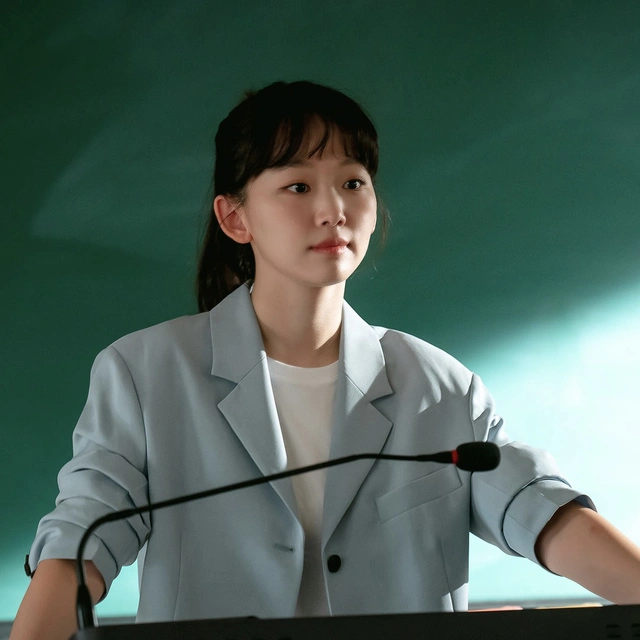 'Đả nữ' Teach you a lesson có profile đời thực gây ngỡ ngàng - Ảnh 5. 'Đả nữ' Teach you a lesson có profile đời thực gây ngỡ ngàng - Ảnh 5.
