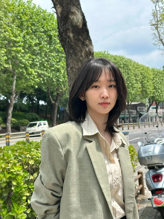 'Đả nữ' Teach you a lesson có profile đời thực gây ngỡ ngàng - Ảnh 3. 'Đả nữ' Teach you a lesson có profile đời thực gây ngỡ ngàng - Ảnh 3.