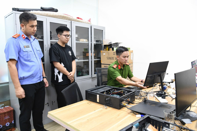 Vietnam files first criminal case over pirated Windows, Microsoft Office software - Ảnh 2.
