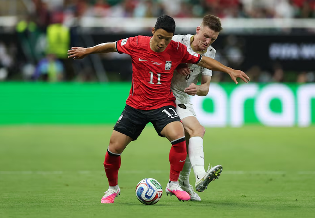 South Korea fight back to beat Czech Republic in World Cup opener- Ảnh 1. South Korea fight back to beat Czech Republic in World Cup opener- Ảnh 1.
