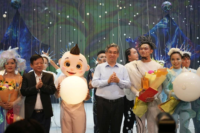 150 artists bring ‘Dreamscape’ to life at Vietnam’s most modern circus theater in Ho Chi Minh City- Ảnh 1. 150 artists bring ‘Dreamscape’ to life at Vietnam’s most modern circus theater in Ho Chi Minh City- Ảnh 1.