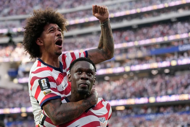 Tuyển Mỹ hạ Paraguay 4-1 ở trận ra quân World Cup 2026 - Ảnh 1. Tuyển Mỹ hạ Paraguay 4-1 ở trận ra quân World Cup 2026 - Ảnh 2.