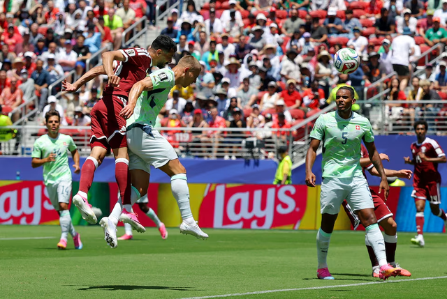 Qatar hail first World Cup point after late goal stuns Switzerland in 1-1 draw- Ảnh 1. Qatar hail first World Cup point after late goal stuns Switzerland in 1-1 draw- Ảnh 1.