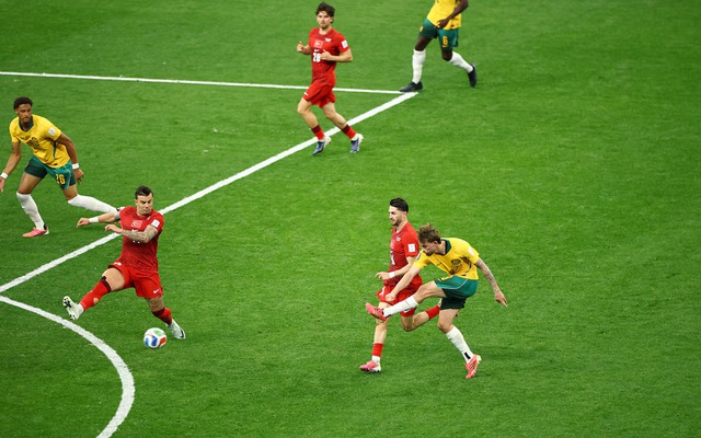Australia win 2-0 to spoil Turkey's return to World Cup stage- Ảnh 2. Australia win 2-0 to spoil Turkey's return to World Cup stage- Ảnh 2.