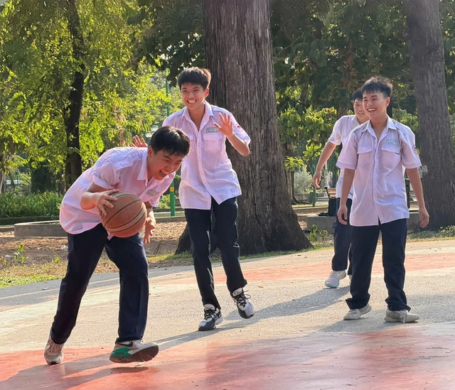 Sân chơi thể thao không cần vé - Ảnh 2.