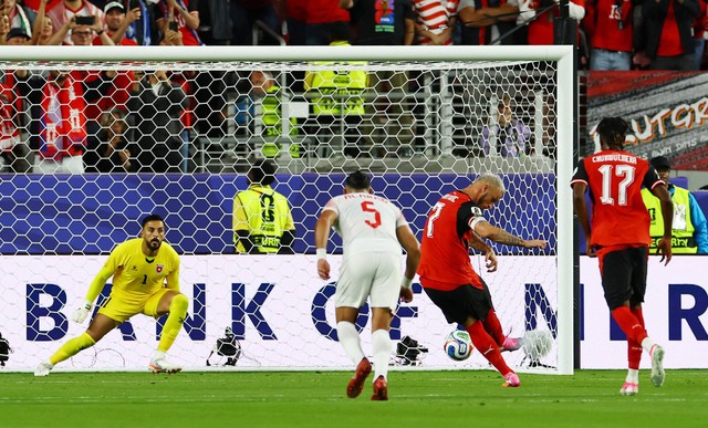 Austria triumph on World Cup return with 3-1 win over Jordan - Ảnh 1. Austria triumph on World Cup return with 3-1 win over Jordan - Ảnh 1.