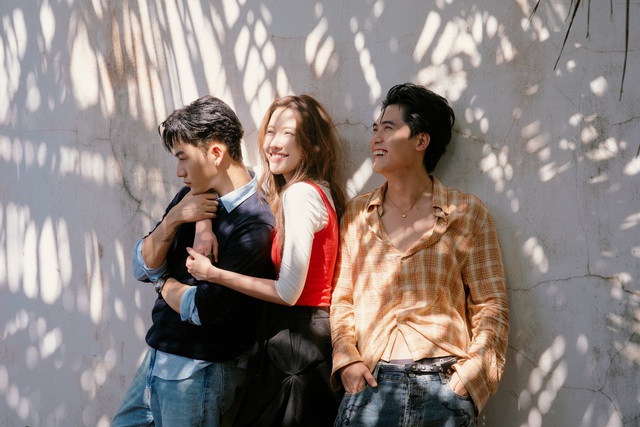 Uyển Ân, Võ Điền Gia Huy xuất hiện lãng mạn trong MV mới của Ali Hoàng Dương - Ảnh 2.