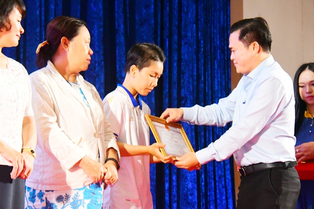 Học sinh thành phố xuất quân tham gia giải Thể thao học sinh phổ thông toàn quốc- Ảnh 5. Học sinh thành phố xuất quân tham gia giải Thể thao học sinh phổ thông toàn quốc- Ảnh 5.