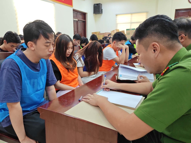 Vạch trần thủ đoạn bán, sang nhượng 'kỳ nghỉ du lịch' lừa gần 500 người - Ảnh 3.
