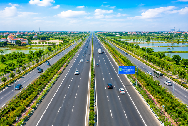 Thành lập Hội đồng thẩm định nhà nước dự án đường vành đai 5 vùng thủ đô Hà Nội - Ảnh 1.