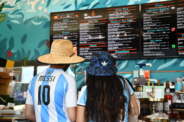 Thức uống nổi tiếng của Argentina được Messi và người hâm mộ World Cup yêu thích - Ảnh 4.