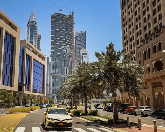 Bất động sản Dubai 'ế chỏng chơ' vì chiến sự Trung Đông - Ảnh 1. Đất Dubai 'ế chỏng chơ' vì chiến sự Trung Đông - Ảnh 1.