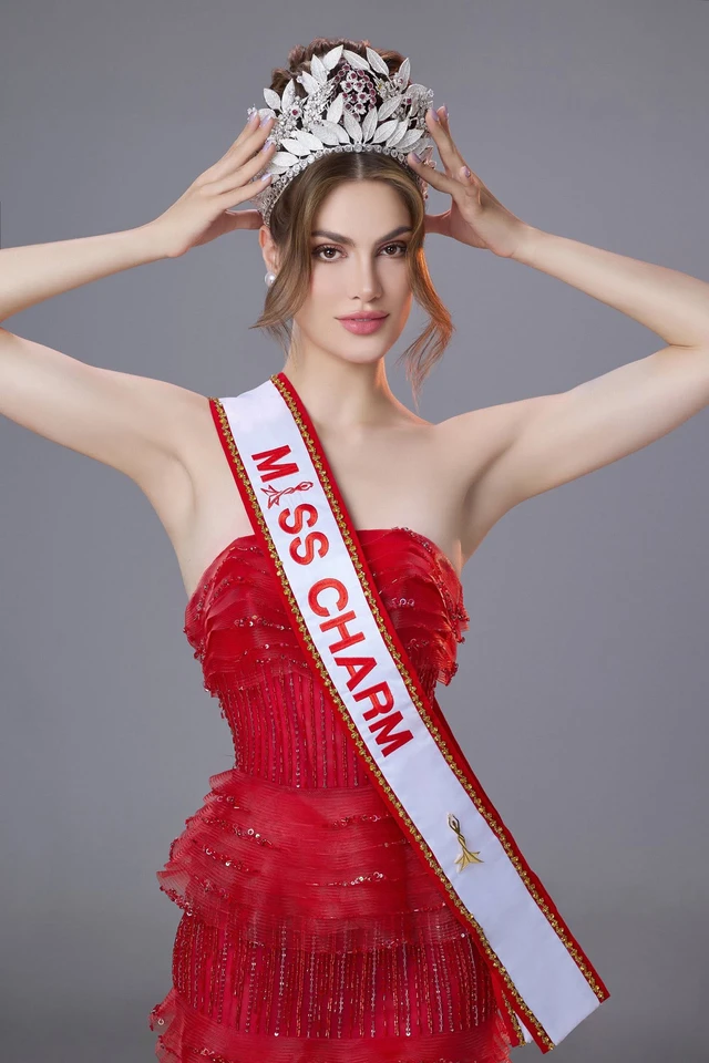 Miss Charm 2026 tiếp tục tổ chức ở Việt Nam, lộ diện những đối thủ đầu tiên - Ảnh 5. Miss Charm 2026 tiếp tục tổ chức ở Việt Nam, lộ diện những đối thủ đầu tiên - Ảnh 3.