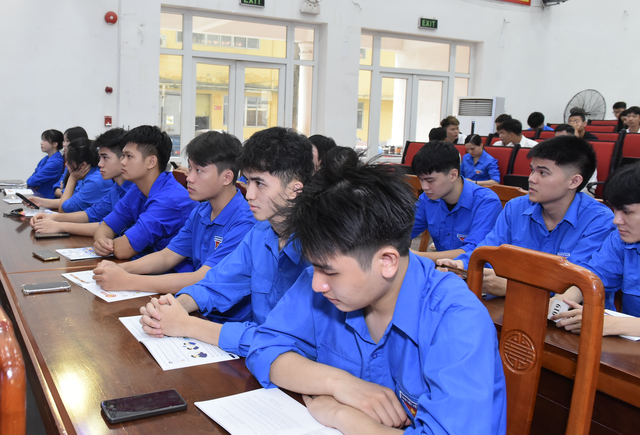 Người trẻ làm gì để phòng bệnh ‘từ sớm, từ xa’ - Ảnh 2. Người trẻ làm gì để phòng bệnh ‘từ sớm, từ xa’ - Ảnh 2.