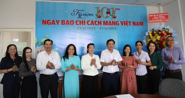 Lãnh đạo Cần Thơ: 'Mong Tuổi Trẻ tiếp tục đồng hành cùng thành phố' - Ảnh 2.