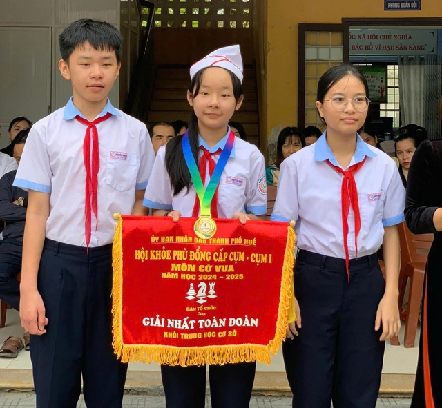 Thủ khoa lớp 10 TP Huế kể về ‘đối thủ’ đáng sợ nhất trong mùa thi- Ảnh 3.