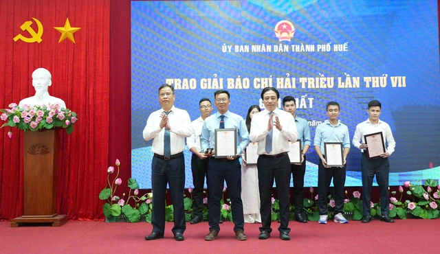 Báo Tuổi Trẻ dành giải nhất Giải báo chí Hải Triều TP Huế - Ảnh 1.