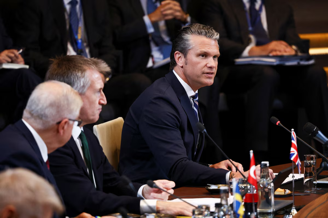 NATO chạy đua tăng chi tiêu quốc phòng, Mỹ thúc châu Âu gánh vác nhiều hơn - Ảnh 2.