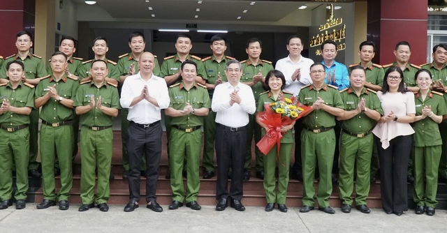 Phó Bí thư Nguyễn Phước Lộc đánh giá cao chiến công Phòng , chống ma túy Tại TP . HCM - Ảnh 2. Phó Bí thư Nguyễn Phước Lộc đánh giá cao chiến công Phòng , chống ma túy Tại TP . HCM - Ảnh 2.