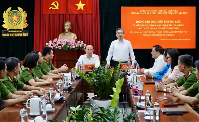 Phó Bí thư Nguyễn Phước Lộc đánh giá cao chiến công Phòng , chống ma túy Tại TP . HCM - Ảnh 1. Phó Bí thư Nguyễn Phước Lộc đánh giá cao chiến công Phòng , chống ma túy Tại TP . HCM - Ảnh 1.