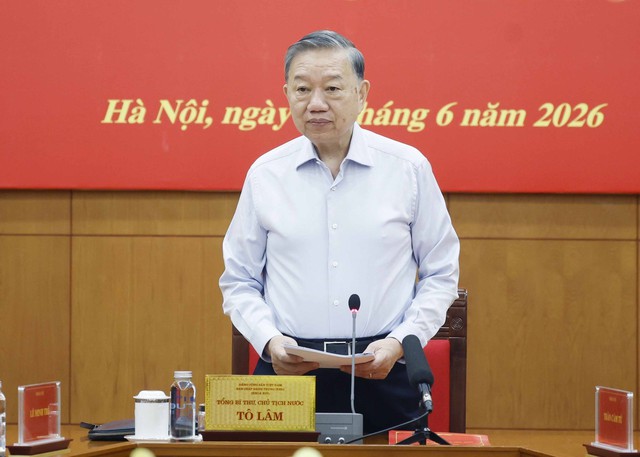 Chống tham nhũng để làm sạch quyền lực - Ảnh 1.