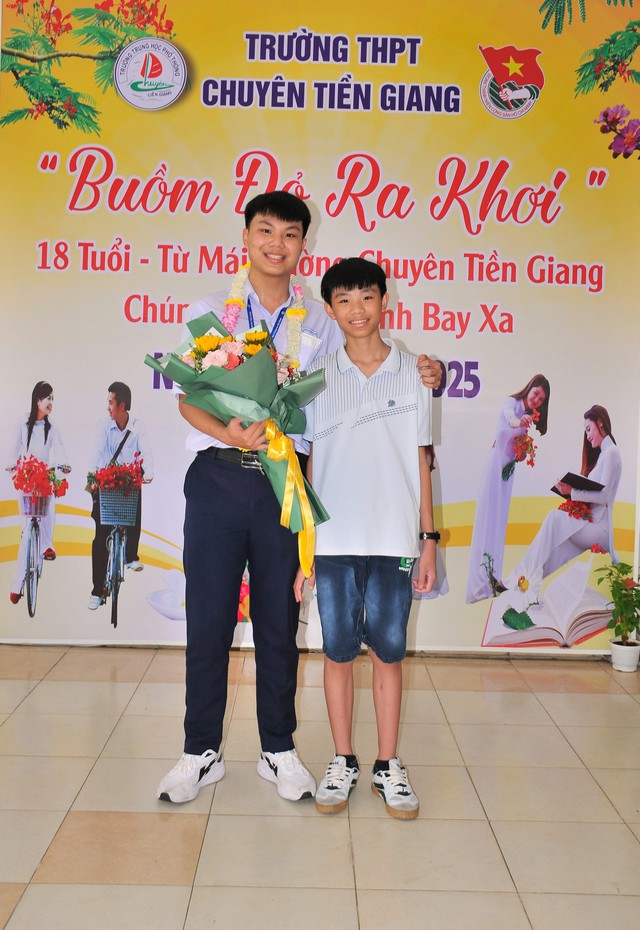 Thí sinh có tổng điểm chuyên tuyển sinh lớp 10 cao nhất Đồng Tháp- Ảnh 5.