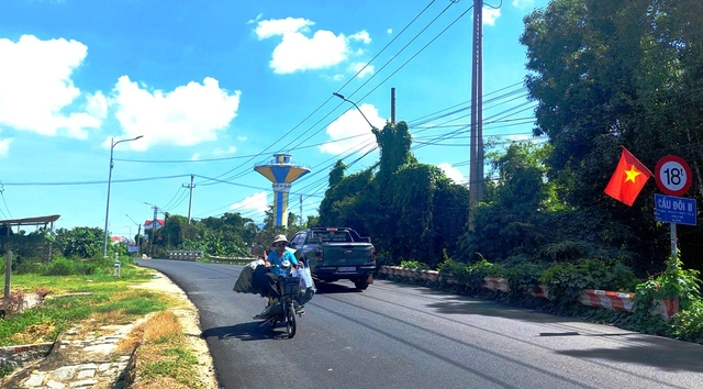 Khánh Hòa hoàn thành sắp xếp giảm 353 thôn, tổ dân phố - Ảnh 1.