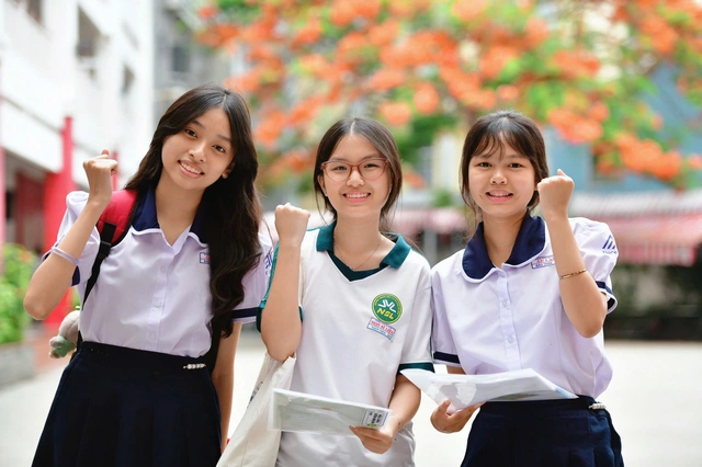 Sáng nay công bố điểm thi lớp 10 TP.HCM - Ảnh 1.