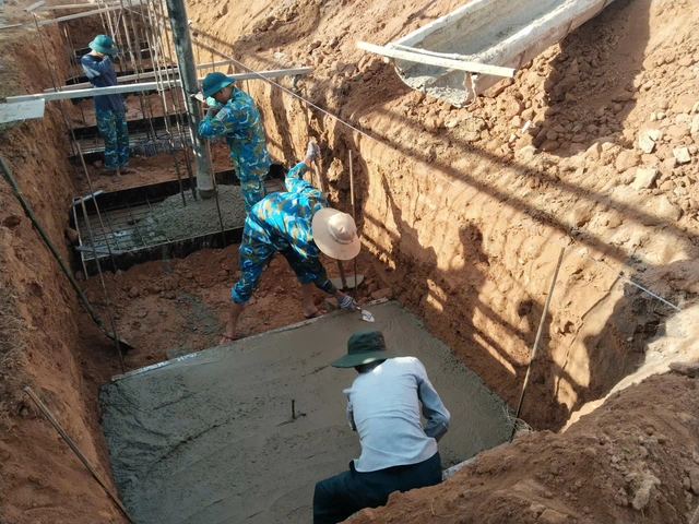 Bộ đội Quân chủng Phòng không - Không quân thần tốc xây trường nội trú biên giới Đà Nẵng - Ảnh 3.