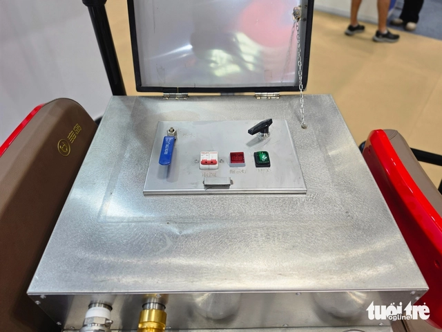 Xe điện chữa cháy mini ở Việt Nam: Chỉ nhỉnh hơn Honda SH, bồn nước 190 lít, triển khai trong 35 giây - Ảnh 7.