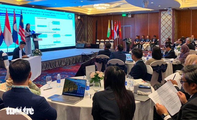 100 Đại biểu ASEAN thảo luận về đào tạo bác sĩ trong kỷ nguyên AI 2026 - Ảnh 1. 100 Đại biểu ASEAN thảo luận về đào tạo bác sĩ trong kỷ nguyên AI 2026 - Ảnh 1.