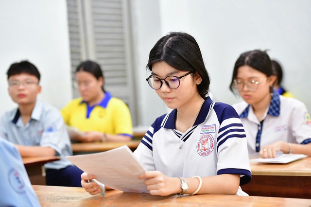 Sở Giáo dục và Đào tạo TP.HCM lý giải về việc nghẽn mạng tra cứu điểm thi lớp 10 - Ảnh 1.