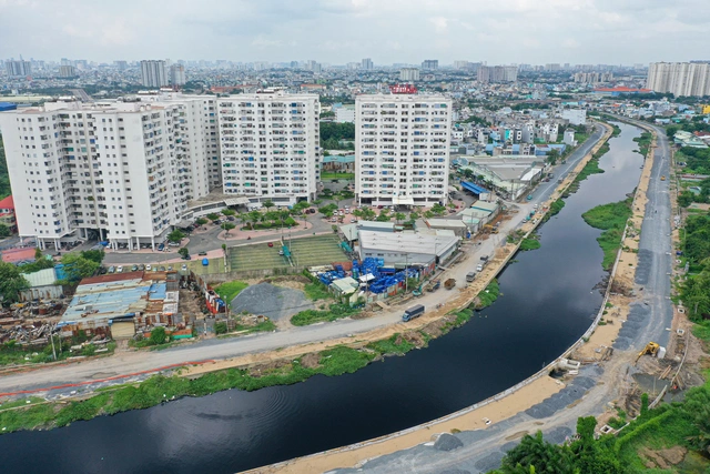 Hệ số sử dụng đất gộp trong khu TOD tăng tối đa 1,5 lần, hỗ trợ đến 10 tỉ đồng cho hạ tầng dự án nhà ở xã hội - Ảnh 2.