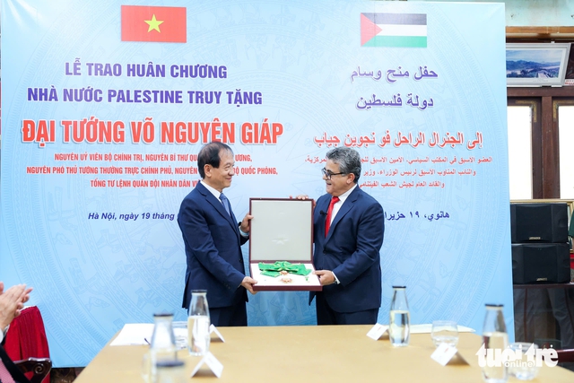 Palestine posthumously awards highest state honor to Vietnam's General Vo Nguyen Giap- Ảnh 1. Palestine posthumously awards highest state honor to Vietnam's General Vo Nguyen Giap- Ảnh 1.