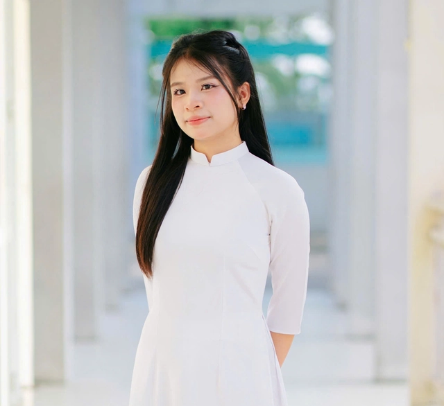 Thủ khoa toàn tỉnh Bắc Ninh bật mí bí quyết chinh phục 27,76 điểm- Ảnh 1. Thủ khoa toàn tỉnh Bắc Ninh bật mí bí quyết chinh phục 27,76 điểm- Ảnh 1.