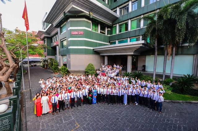 Ông Lê Văn Minh làm Tổng giám đốc Cơ quan Báo và Phát thanh, Truyền hình TP.HCM - Ảnh 5.