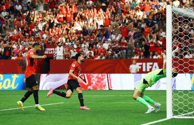 Salah inspires Egypt to beat New Zealand 3-1 for historic World Cup win - Ảnh 4.