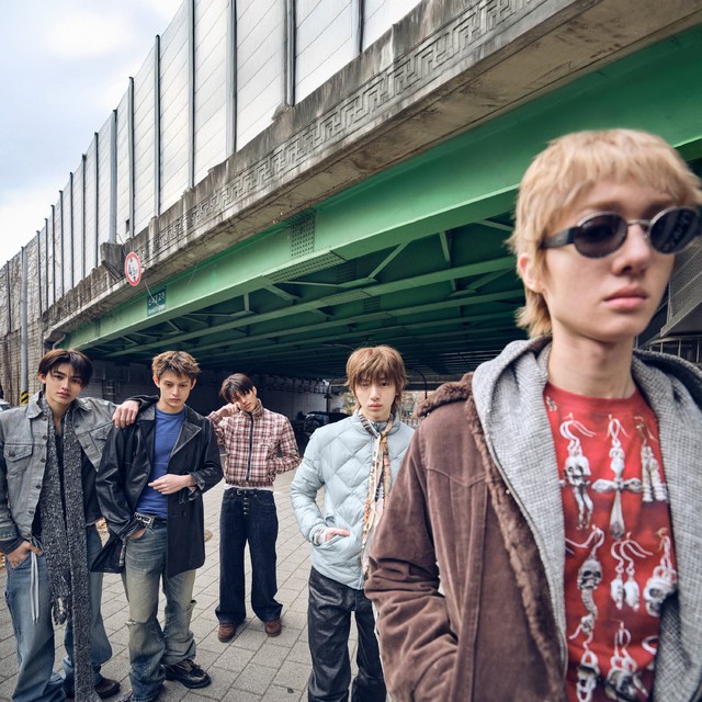 BTS trở lại Top 10 Billboard, Stray Kids công bố world tour- Ảnh 1.