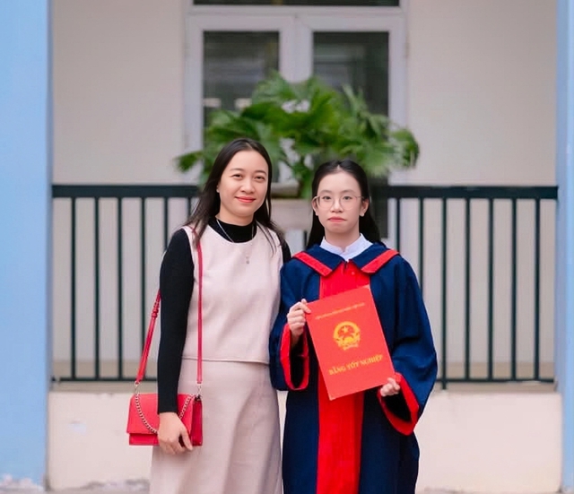 Thủ khoa chuyên văn Trường THPT chuyên Trần Phú (Hải Phòng) duy trì thói quen đọc sách - Ảnh 2.